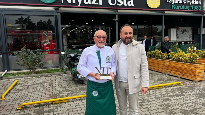 CİĞERCİ NİYAZİ USTA’YA ‘EN İYİ CİĞER RESTORANI’ ÖDÜLÜ!